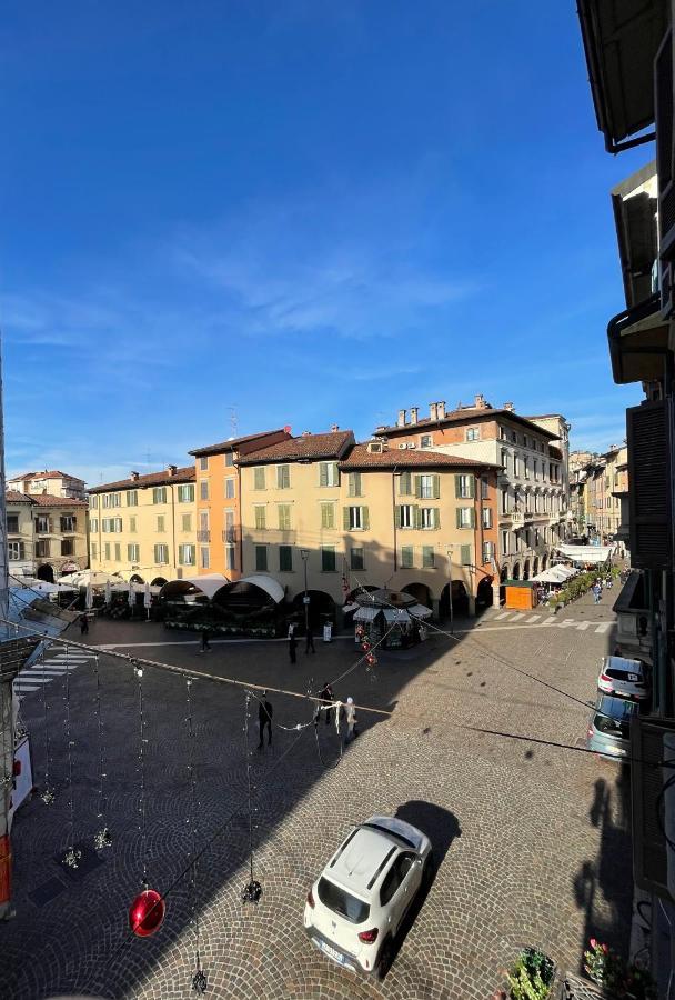 Appartamento Bergamo Centro Piazza Pontida - The Italian Escape Buitenkant foto